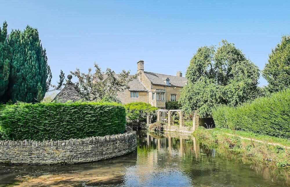Bourton on water cotswolds